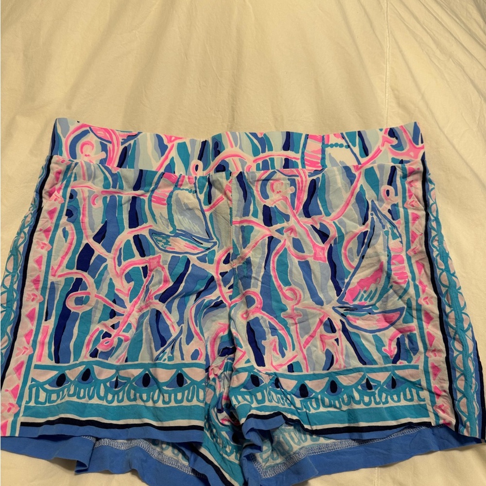 Lilly Pulitzer Neila shorts in reel nauti